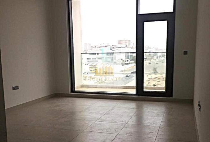 94005980 - Property Image 2