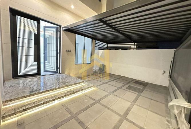 117708967 - Property Image 2