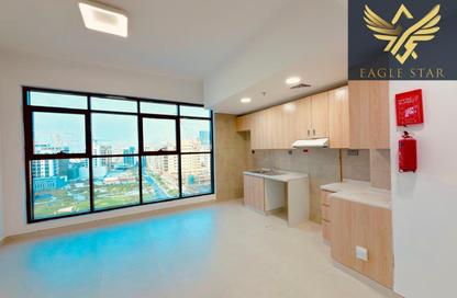 Apartment - 1 Bedroom - 2 Bathrooms for rent in Haas Building - Jumeirah Garden City - Al Satwa - Dubai