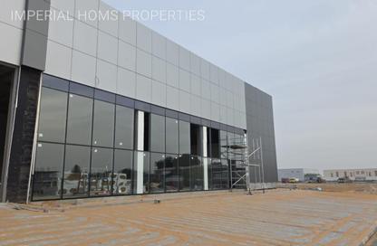 Warehouse - Studio - 2 Bathrooms for rent in Umm Al Thuoob - Umm Al Quwain