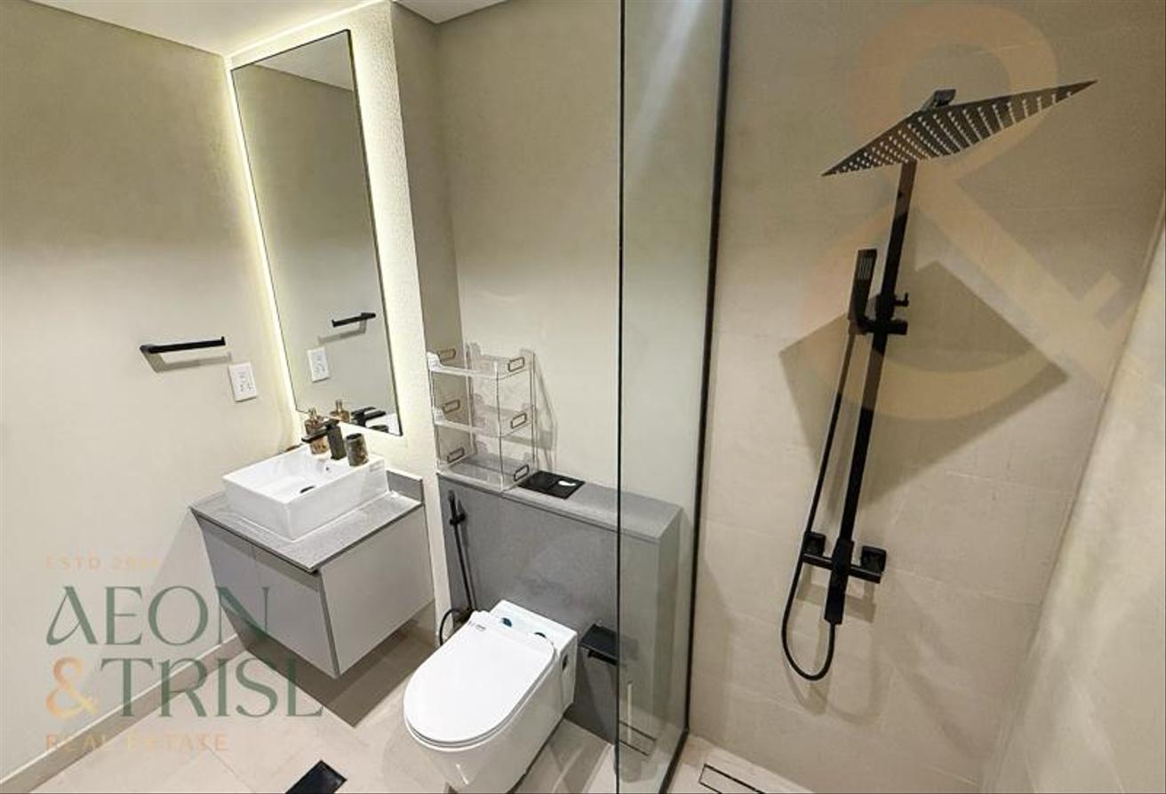 Fully Furnished | Low Floor | Specious Layout photo 7