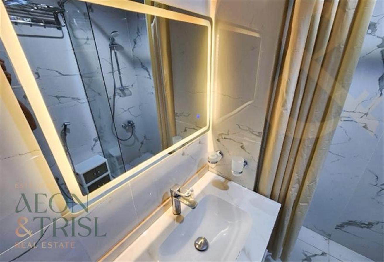 Fully Furnished | Low Floor | Specious Layout photo 9