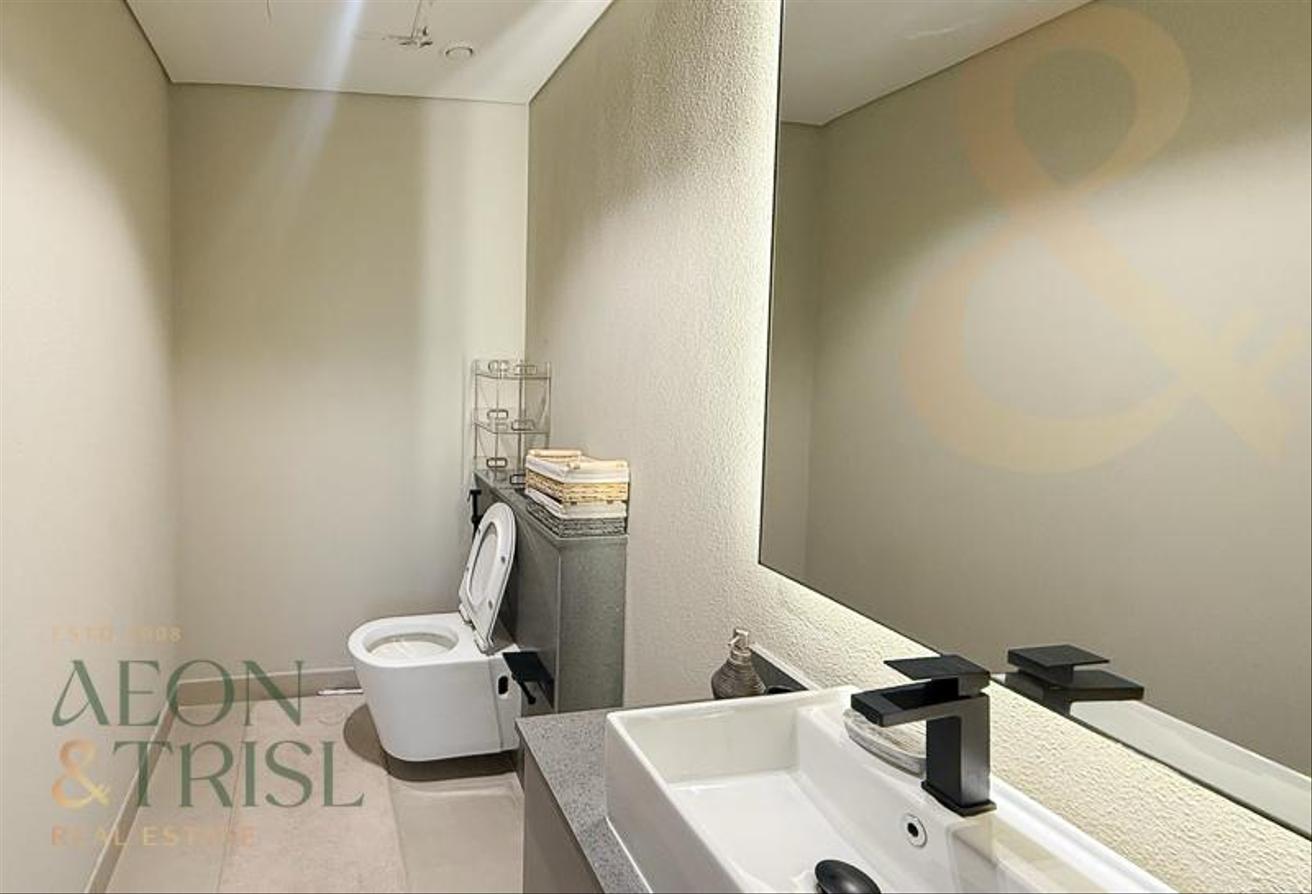 Fully Furnished | Low Floor | Specious Layout photo 8
