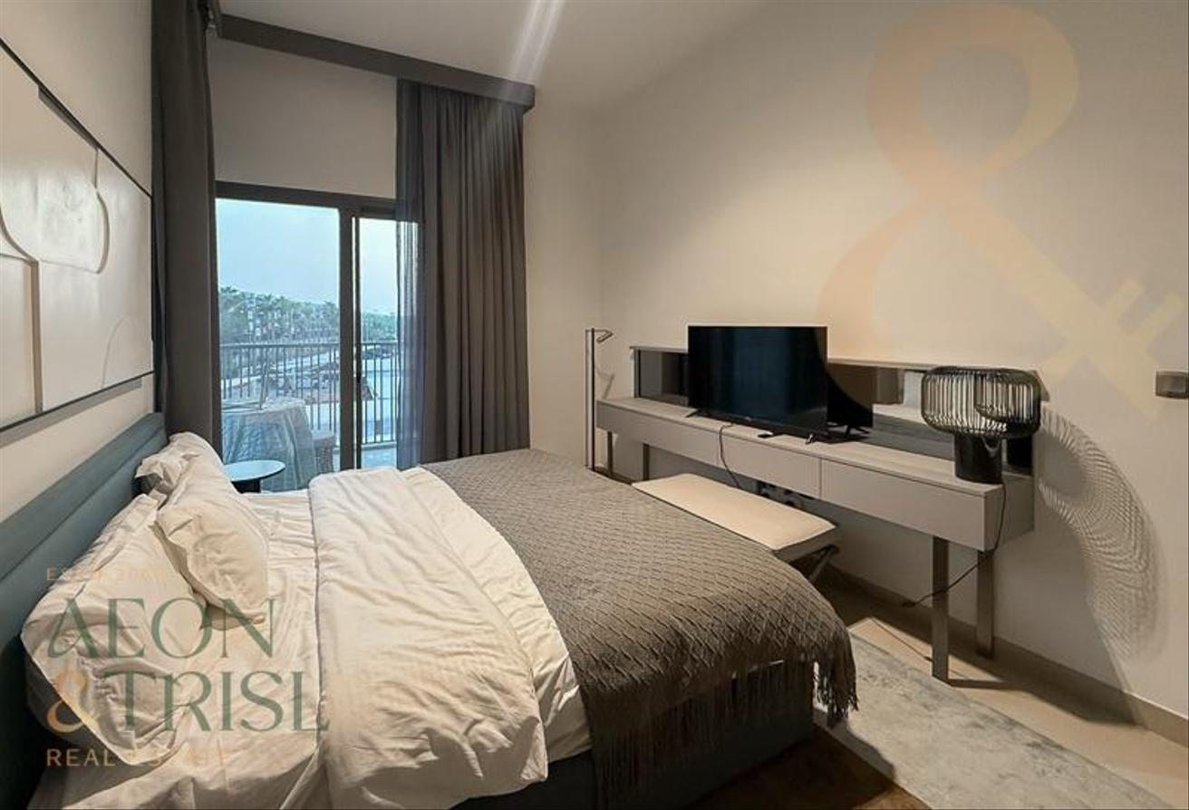 Fully Furnished | Low Floor | Specious Layout photo 5