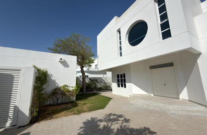 Villa - 5 Bedrooms - 6 Bathrooms for rent in Jumeirah 1 Villas - Jumeirah 1 - Jumeirah - Dubai