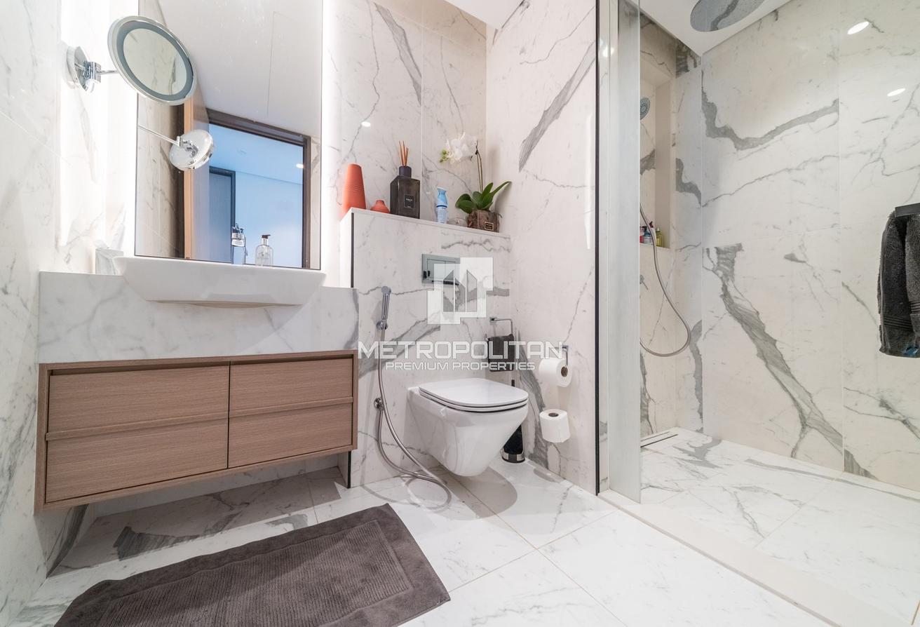 Exclusive | High Floor | Stunning City Views photo 16