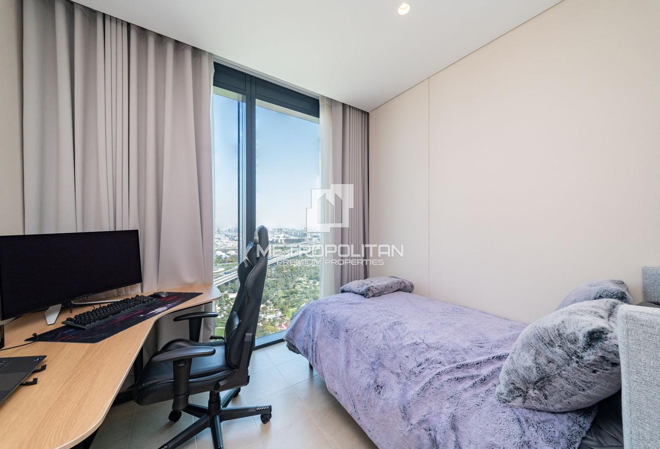 Exclusive | High Floor | Stunning City Views photo 9