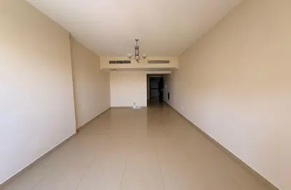 Apartment - 3 Bedrooms - 3 Bathrooms for rent in Muweileh Community - Muwaileh Commercial - Sharjah