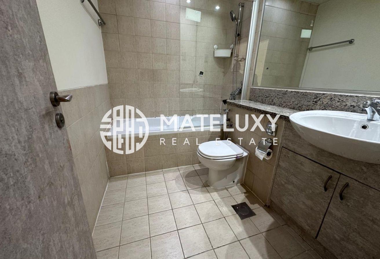 2BHK Unfurnished |Vacant Now | Spacious Layout photo 9
