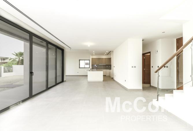 76961592 - Property Image 3