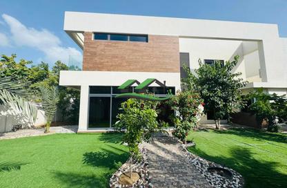 Villa - 5 Bedrooms - 6 Bathrooms for rent in West Yas - Yas Island - Abu Dhabi