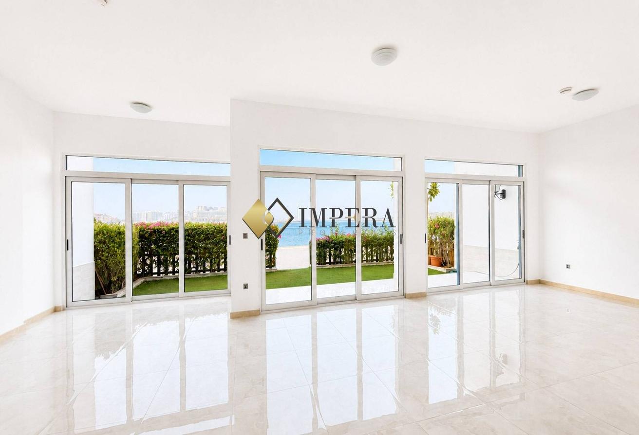 LUXURY | BEACHFRONT VILLA | DIRECT BEACH ACCESS photo 5