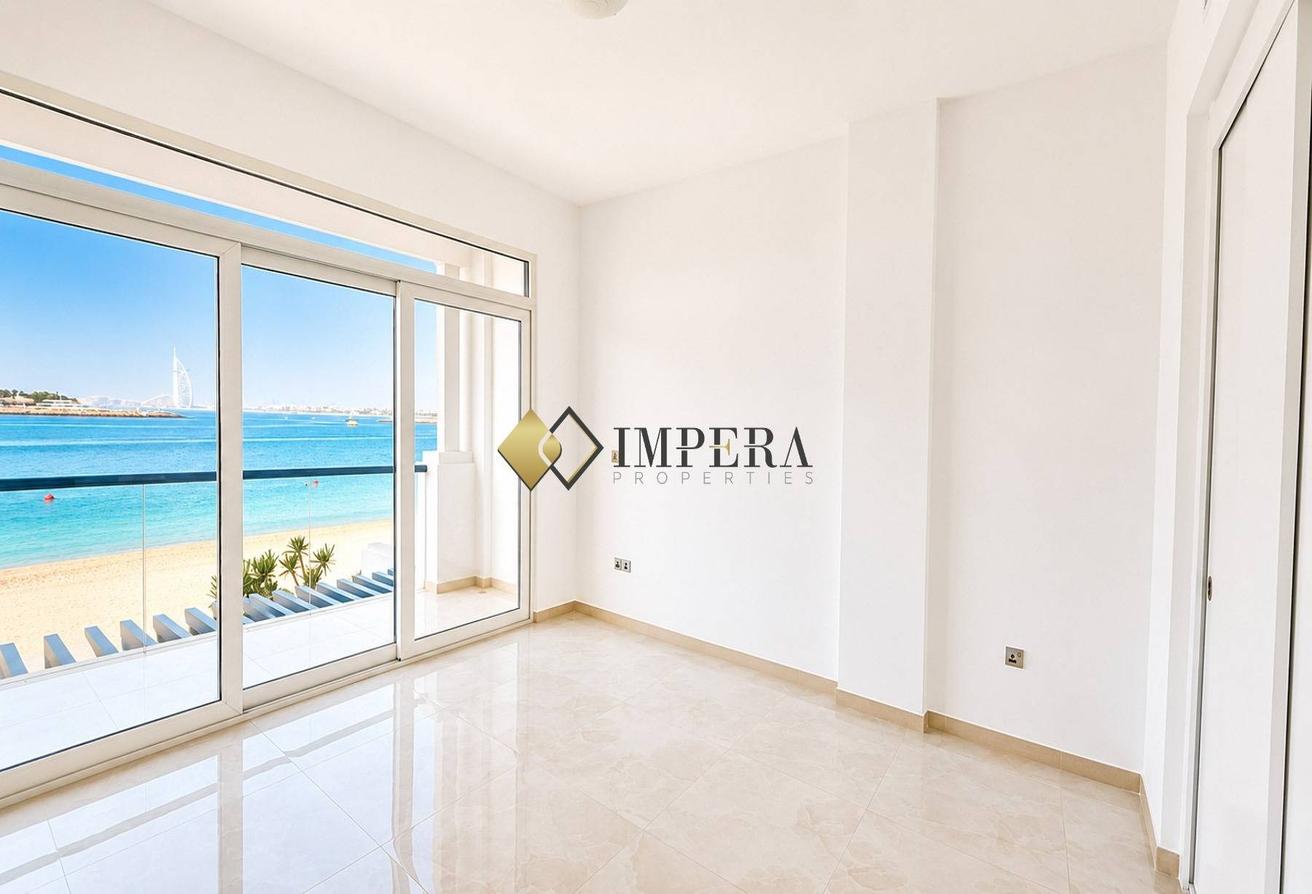 LUXURY | BEACHFRONT VILLA | DIRECT BEACH ACCESS photo 4