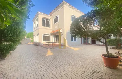 Villa - 4 Bedrooms - 4 Bathrooms for rent in Umm Suqeim 1 Villas - Umm Suqeim 1 - Umm Suqeim - Dubai