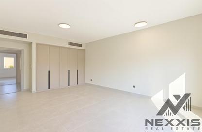 Villa - 5 Bedrooms - 6 Bathrooms for rent in Meadows 2 - Meadows - Dubai