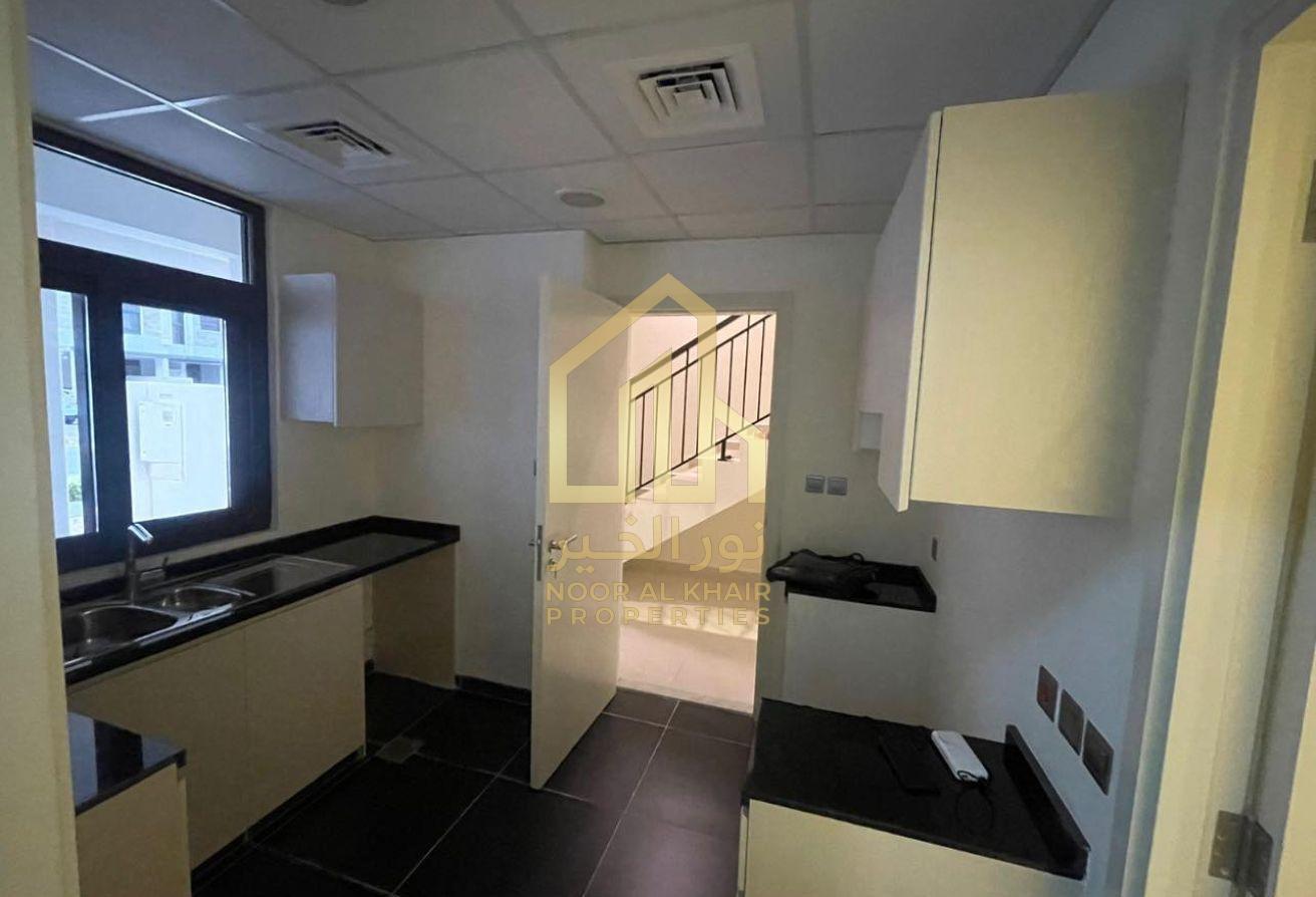 Type: R2M1 | 4 bedrooms + Maids | Spacious Layout photo 12