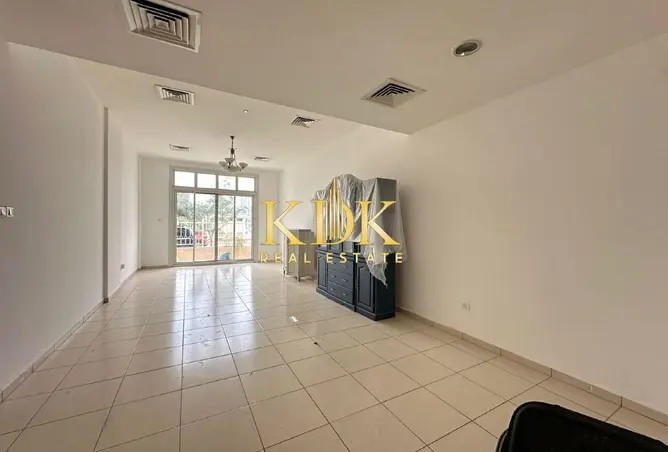 81120095 - Property Image 3