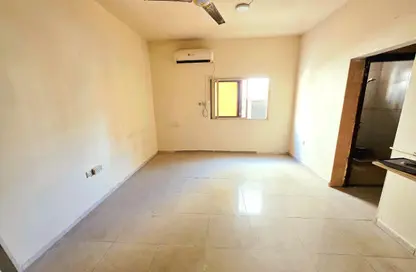 Apartment - Studio - 1 Bathroom for rent in Fire Station Road - Muwaileh - Sharjah