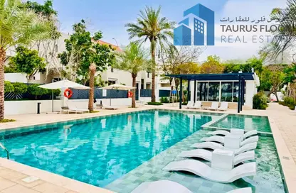 Villa - 5 Bedrooms - 4 Bathrooms for rent in Jumeirah 2 Villas - Jumeirah 2 - Jumeirah - Dubai