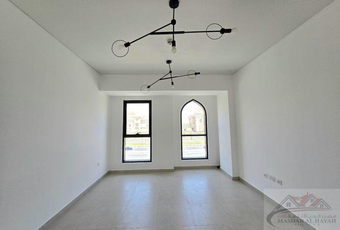 94011184 - Property Image 3