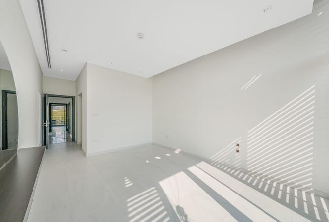 121980058 - Property Image 3