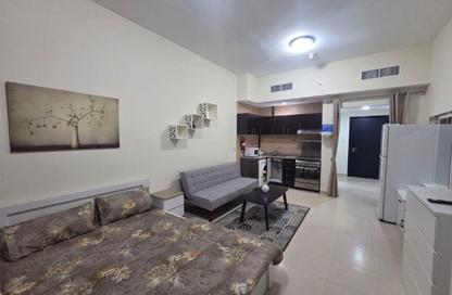 Apartment - Studio - 1 Bathroom for rent in Silicon Gates 4 - Silicon Gates - Dubai Silicon Oasis - Dubai