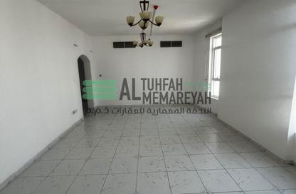 Apartment - 2 - 3 for rent in Thuraya Al Majaz Building - Al Majaz 3 - Al Majaz - Sharjah