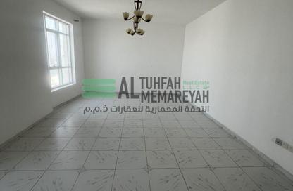 Apartment - 2 - 3 for rent in Thuraya Al Majaz Building - Al Majaz 3 - Al Majaz - Sharjah