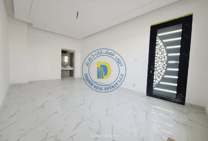 90907558 - Property Image 3