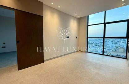 Apartment - 1 Bedroom - 1 Bathroom for rent in Oasis 1 - Jumeirah Garden City - Al Satwa - Dubai