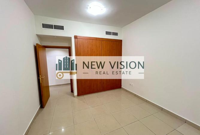 128821555 - Property Image 3
