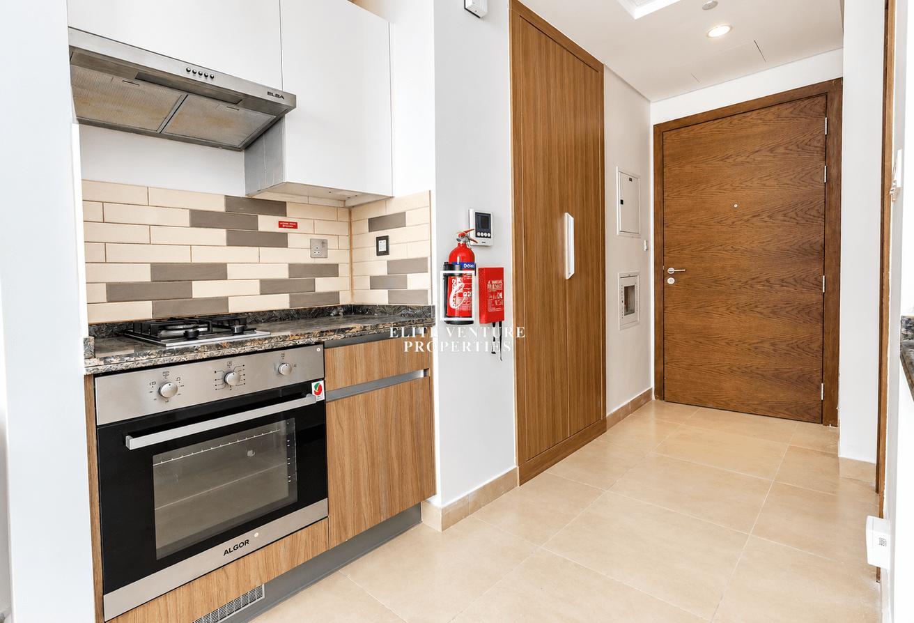 MODERN APARTMENT | SPACIOUS | FULLY FURNISHED photo 7