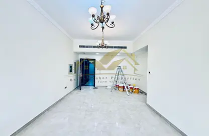 Apartment - 2 Bedrooms - 3 Bathrooms for rent in Rola Road - Al Raffa - Bur Dubai - Dubai