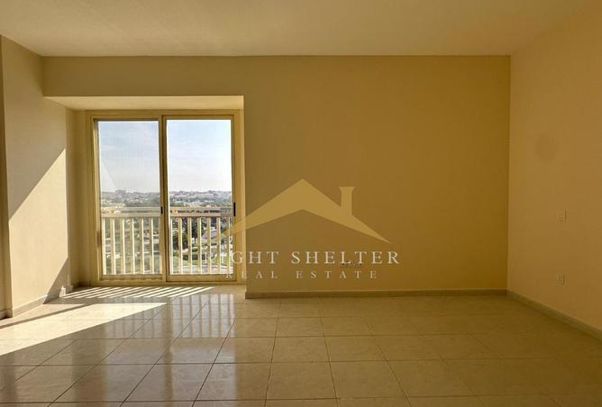 71098373 - Property Image 3