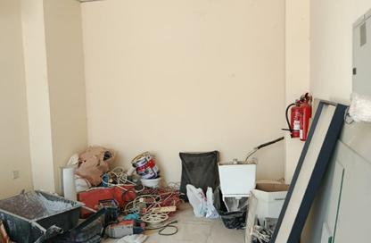 متجر - استوديو للايجار في بناء النباعة - النبعة - الشرق - الشارقة متجر - استوديو للايجار في بناء النباعة - النبعة - الشرق - الشارقة