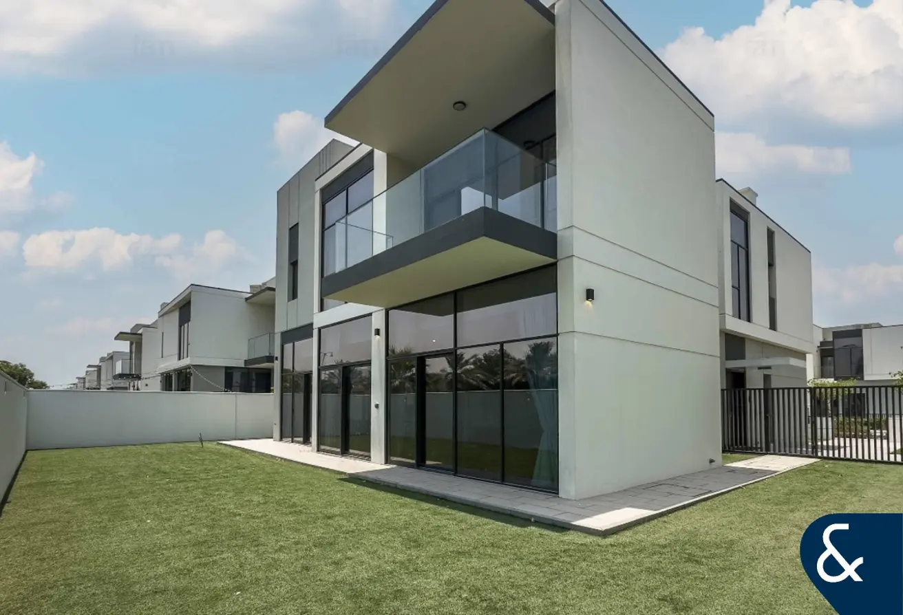 156928986 - Property Main Image