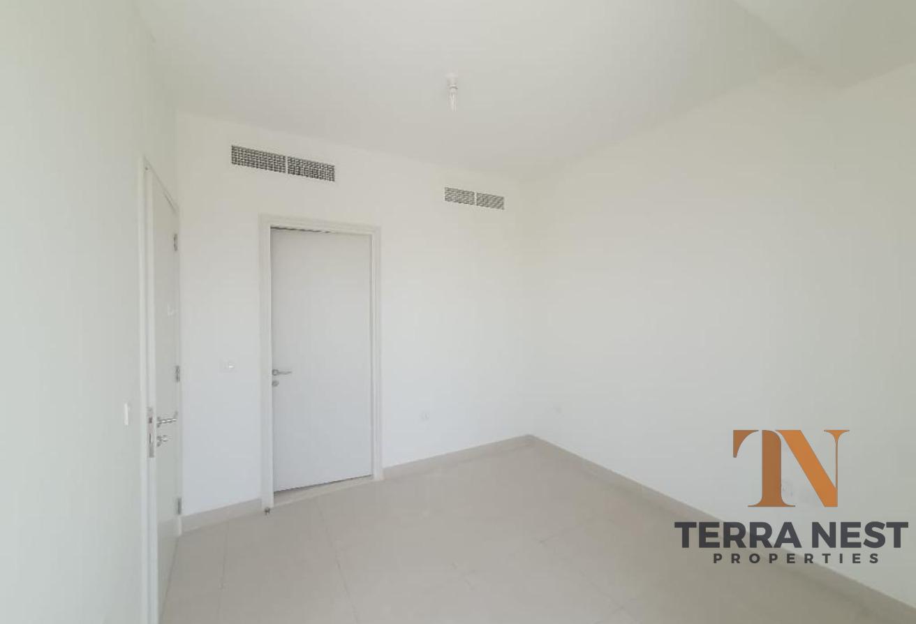 4 BHK VILLA | PRIVATE GARDEN | PRIME LOCATION photo 6