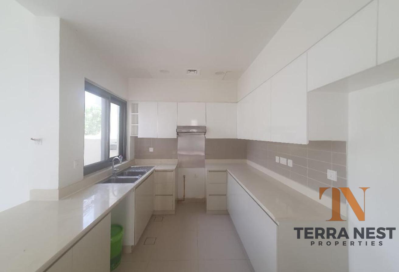 4 BHK VILLA | PRIVATE GARDEN | PRIME LOCATION photo 2