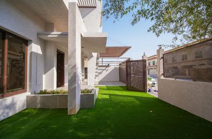 Villa - 4 - 6 for rent in Al Barsha 1 - Al Barsha - Dubai