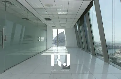 مكتب للايجار في القمة - الخليج التجاري - دبي