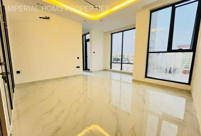 97401267 - Property Image 3