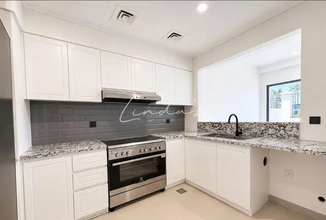 145984438 - Property Image 2
