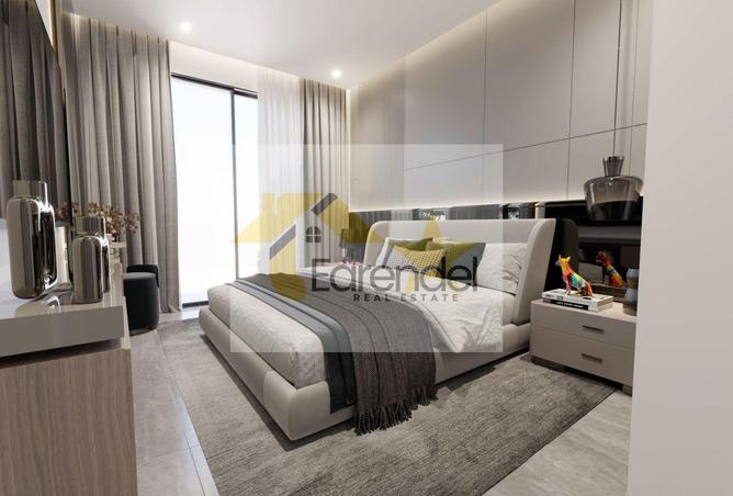 Premium Studio | Pool & Skyline Views | Cash Deals