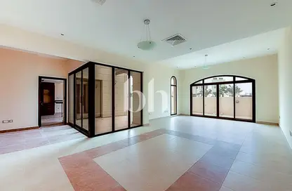 Villa - 4 Bedrooms - 5 Bathrooms for sale in Naseem - Mudon - Dubai