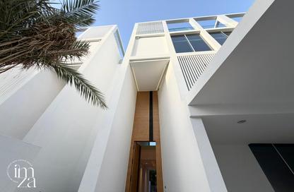Villa - 4 Bedrooms - 5 Bathrooms for rent in Ixora - Al Barari - Dubai