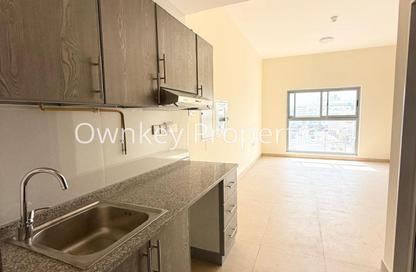 Apartment - Studio - 1 for rent in Al Karama Square - Al Karama - Bur Dubai - Dubai