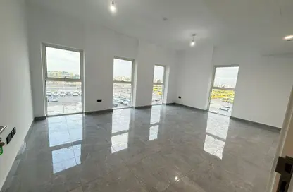 شقة - 2 غرف نوم - 3 حمامات للايجار في شعبية 9 - شعبية - مصفح - أبوظبي