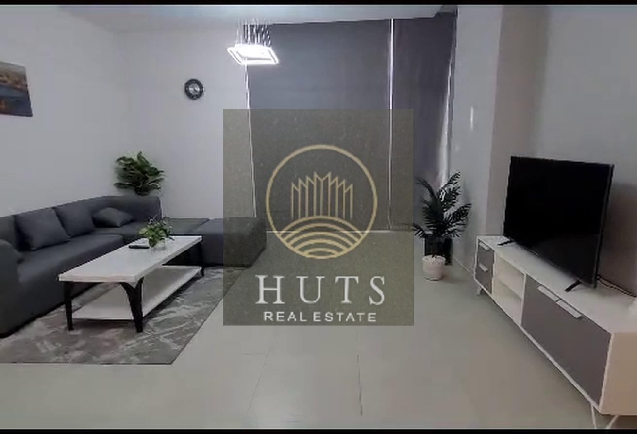 FURNISHED 2 BHK| IMMACULATE CONDITION | BRIGHT photo 6