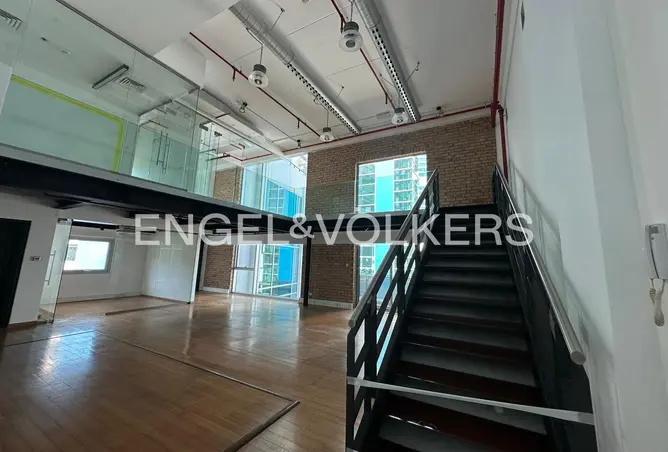 151370162 - Property Image 2