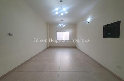 Apartment - 1 Bedroom - 2 Bathrooms for rent in Al Warqaa Building - Al Warqa'a 1 - Al Warqa'a - Dubai